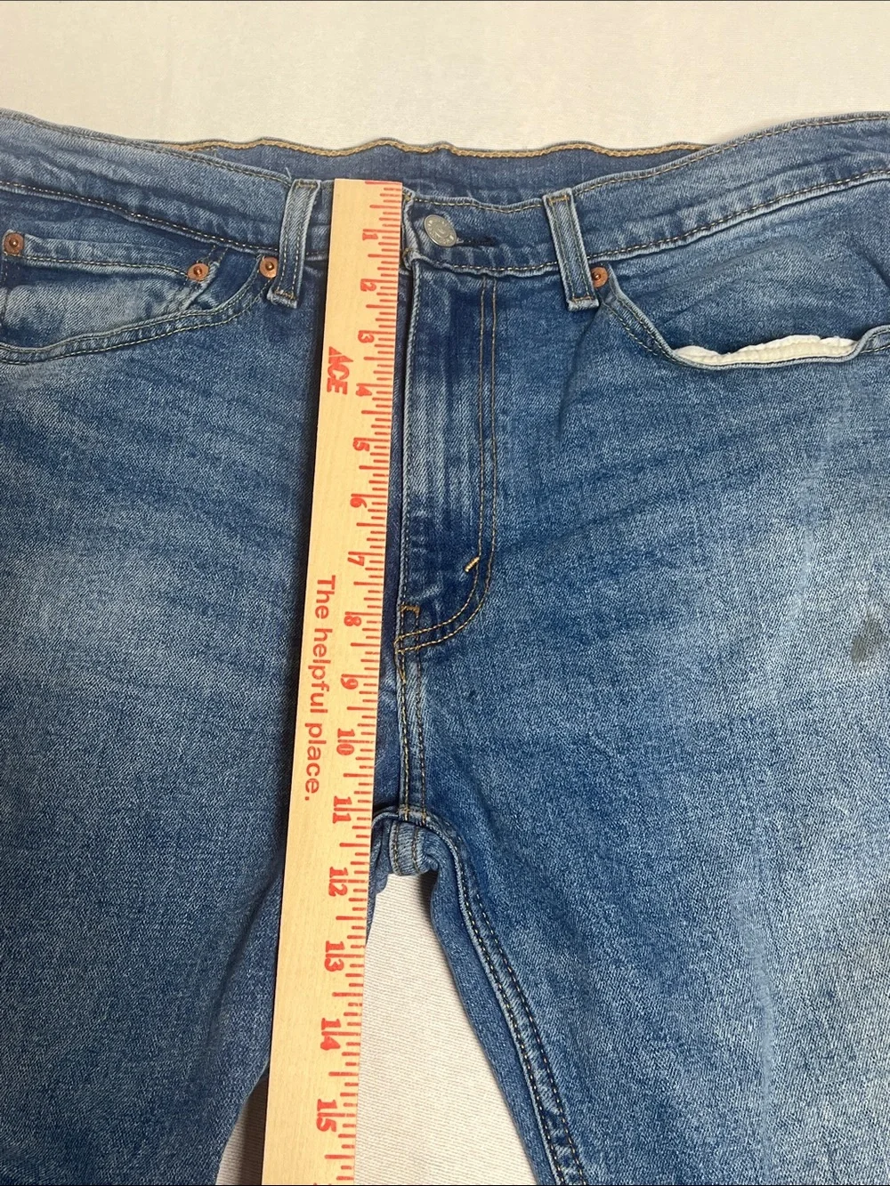 Levi's Men's Straight-Leg Jeans in Medium Blue Wash